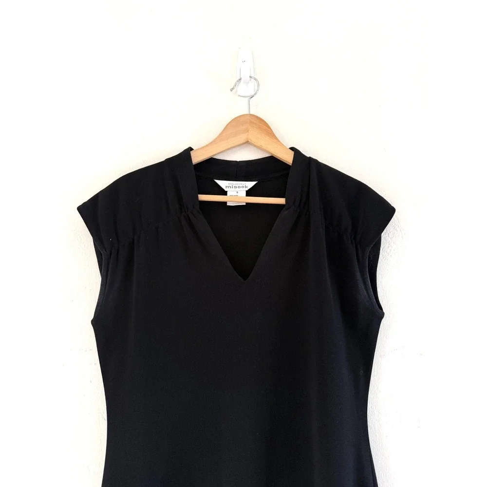 Misook Black Knit Sheath Dress Womens Small V-Neck Sleeveless Cap Sleeve Acrylic